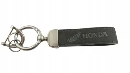 honda-motocyklowy-brelok-breloczek-alcantara-czarny-nowy-model