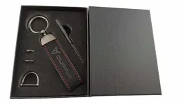 cupra-brelok-breloczek-alcantara-czarny-pudelko