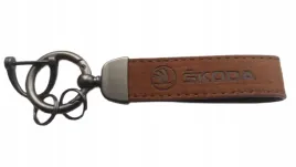 skoda-brelok-breloczek-skora-alcantara-brazowy
