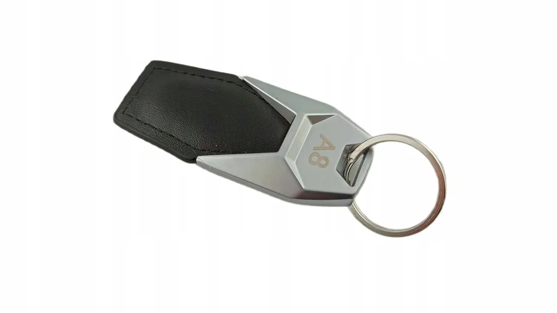 audi-a8-brelok-breloczek-premium