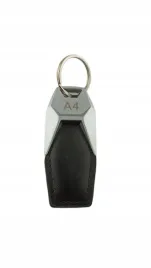 audi-a4-brelok-breloczek-premium