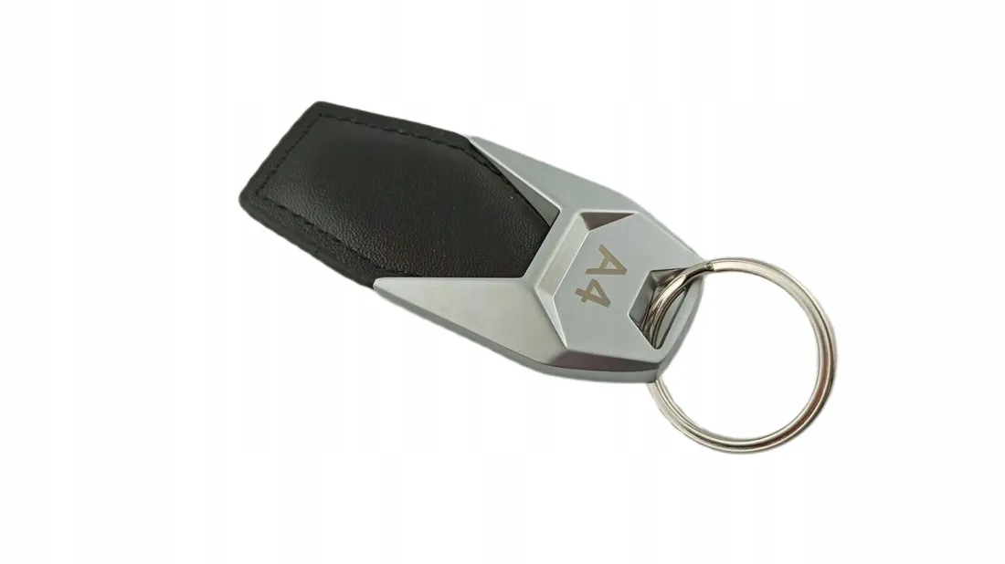 audi-a4-brelok-breloczek-premium