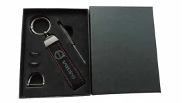 volvo-brelok-breloczek-brylok-alcantara-skora-pudelko