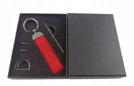citroen-brelok-breloczek-alcantara-skora-czerwony-pudelko