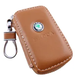 skoda-etui-pokrowiec-skorzany-na-kluczyk-brazowy-elegancki