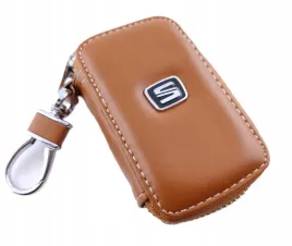 seat-etui-pokrowiec-skorzany-na-kluczyk-brazowy-elegancki