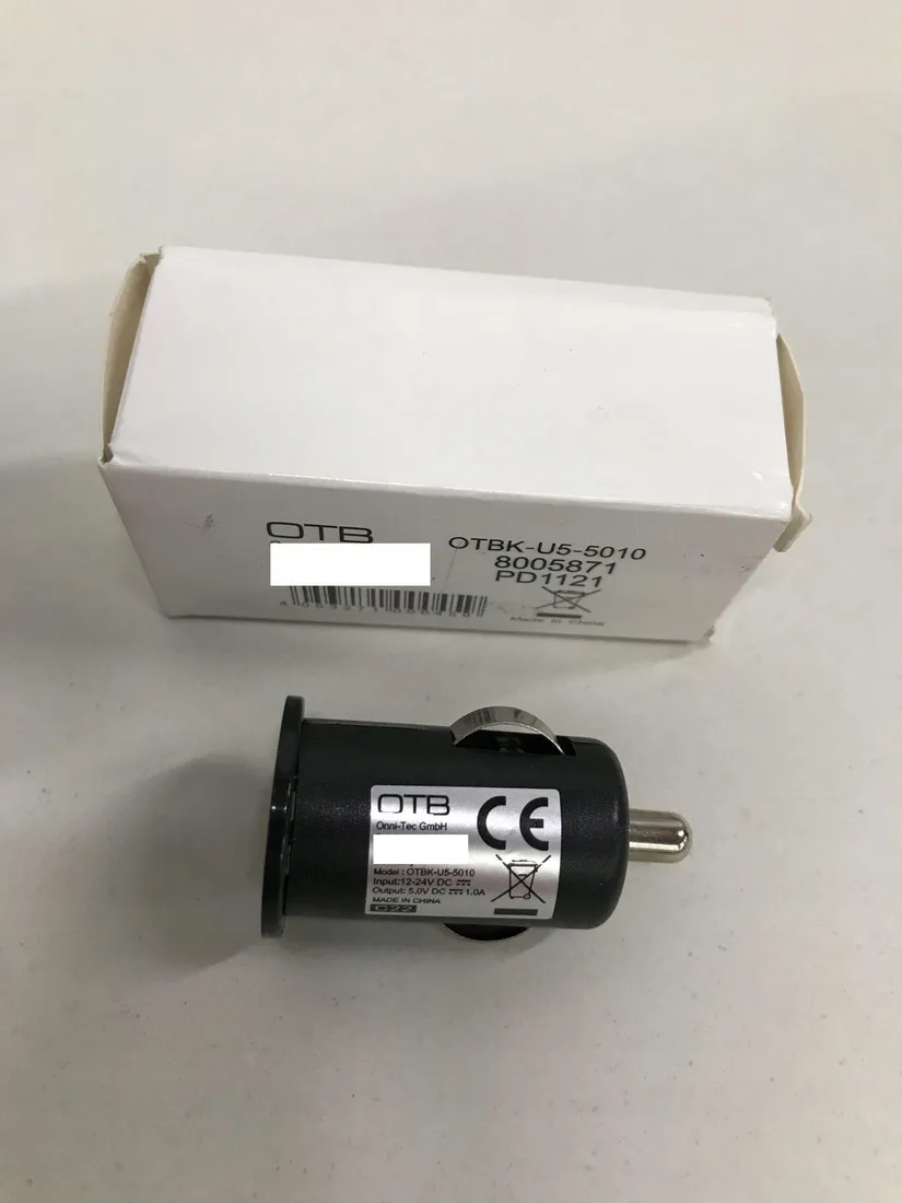ladowarka-samochodowa-usb-otb-1000-ma