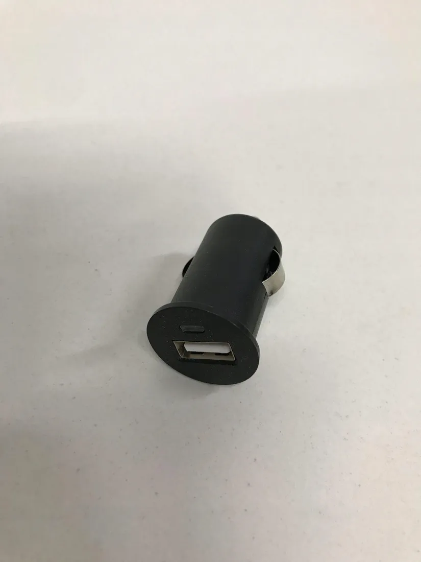 ladowarka-samochodowa-usb-otb-1000-ma