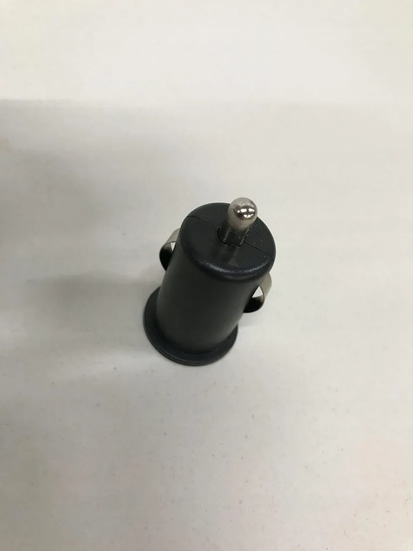 ladowarka-samochodowa-usb-otb-1000-ma