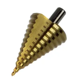 wiertlo-stozkowe-stopniowe-choinkowe-tytan-4-52mm