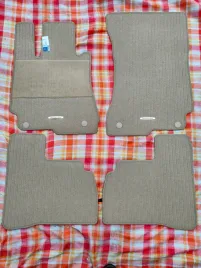 oryginalne-dywaniki-rypsowe-mercedes-w221-krotka