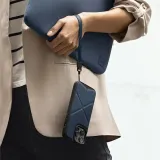 uniq-etui-transforma-iphone-14-plus-15plus-6-7-magclick-charging-niebies-stan-nowy-kod-producenta-8886463681725
