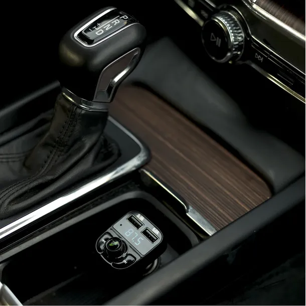 forever-transmiter-fm-bluetooth-tr-330-czarny-marka-forever-stan-nowy