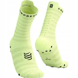 skarpety-kompresyjne-do-biegania-compressport-proracing-socks-v4