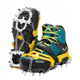 raczki-turystyczne-na-buty-gorskie-kolce-nakladki-antyposlizgowe