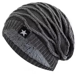 ciepla-czapka-zimowa-beanie-z-futerkiem