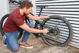 pompka-rowerowa-bosch-easypump-0603947000-stan-nowy-rodzaj-elektryczna