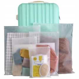 wodoszczelne-organizery-podrozne-torebki-worki-do-pakowania-ubran