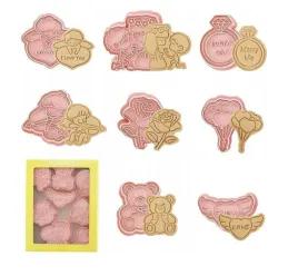 foremki-do-ciastek-3d-na-walentynki-plastikowe-zestaw-8-szt-dla-zakochanych