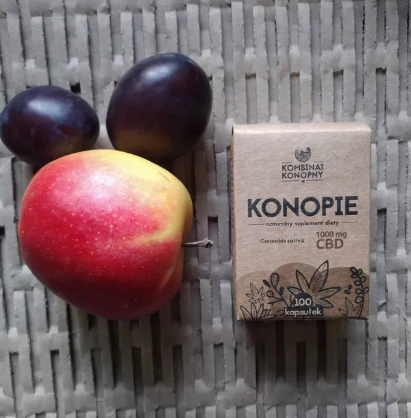 konopie-w-kapsulkach-100-x-10-mg-cbd-cechy-dodatkowe-weganski