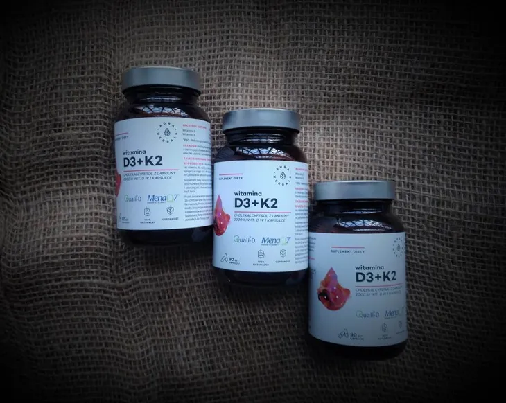 witamina-d3-2000-iu-k-90-kapsulek-aura-herbals-wyrob-medyczny-nie