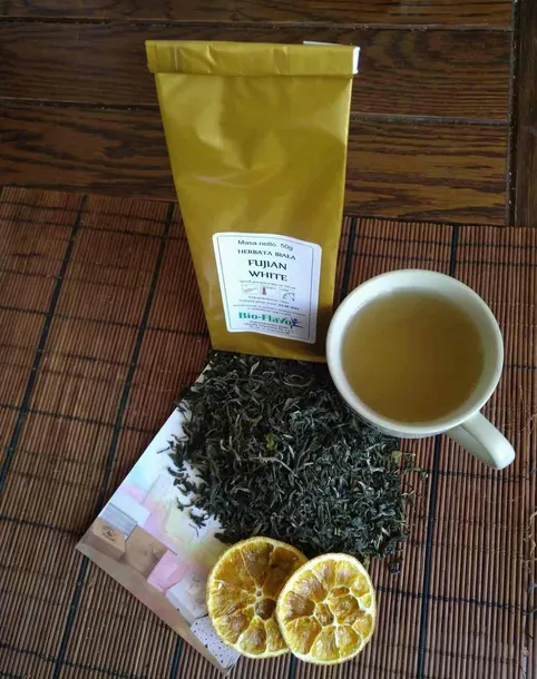 herbata-biala-fujian-white-50g-flavo-marka-bio-flavo-forma-lisciasta