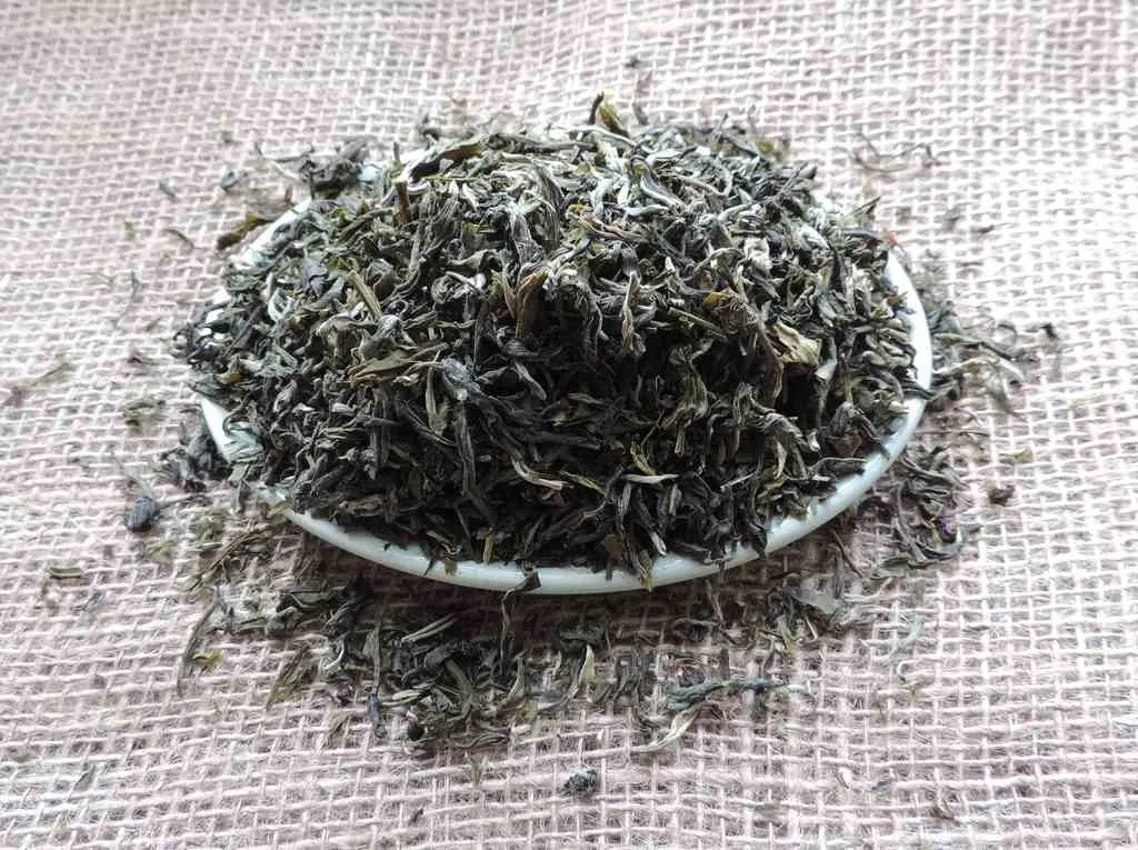 herbata-biala-fujian-white-100g-flavo