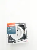 legrand-celiane-080261b-gniazdo-pojedyncze-biale-stan-powystawowy