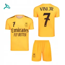 komplet-stroj-pilkarski-vinicius-jr-rozm-140-cm