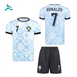 komplet-stroj-pilkarski-ronaldo-portugalia-rozm-140-cm