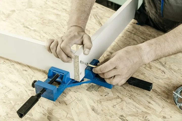 scisk-katowy-hoegert-technik