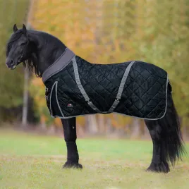 derka-dla-konia-horsenjoy-megeve-stajenna-ocieplenie-300g-czarny-r