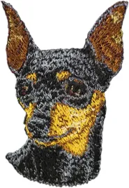 pinczer-miniaturowy-naszywka-w-ksztalcie-psa-haftowana-latka-unikatowa