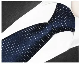 granatowy-klasyczny-krawat-meski-do-garnituru-kropki-groszki-zakardowy