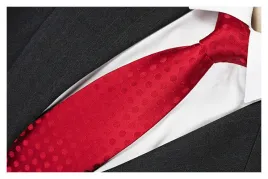 zakardowy-gladki-krawat-groszki-czerwony-rc233