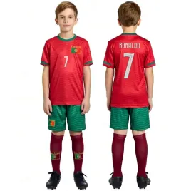 portugalia-ronaldo-7-stroj-pilkarski-z-getrami-koszulka-146