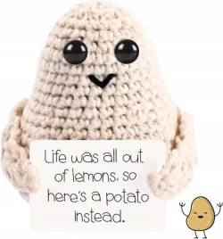 maskotka-pozytywny-ziemniak-z-listem-motywacyjnym-8cm-bialy