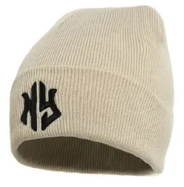 klasyczna-czapka-zimowa-beanie-z-mankietem