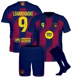 stroj-pilkarski-lewandowski-barcelona-koszulka-spodenki-getry-r