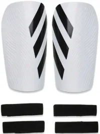 ochraniacze-pilkarskie-adidas-dla-dzieci-na-piszczele-junior