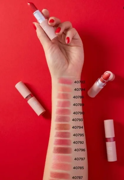 szminka-glamshine-piaskowy-braz-marka-faberlic