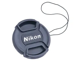 dekielek-zaslepka-na-obiektyw-nikon-52mm-smycz