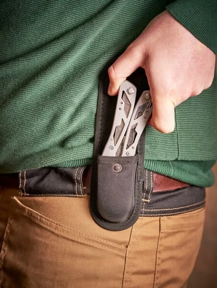 narzedzie-wielofunkcyjne-12w1-multi-tool-stanley
