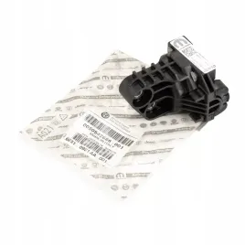 wspornik-chlodnicy-lewy-alfa-romeo-giulia-stelvio