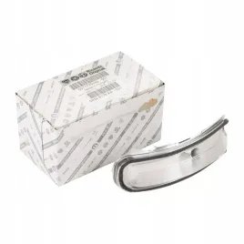 kierunkowskaz-w-lewym-lusterku-jeep-renegade-2014-