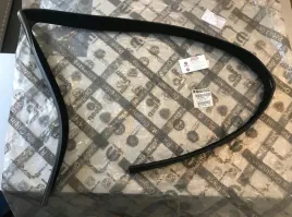 uszczelka-szyby-drzwi-przednich-str-prawa-punto-oe