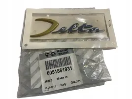 emblemat-napis-tylny-zlota-litera-lancia-delta-oe