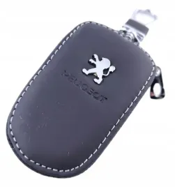 peugeot-etui-pokrowiec-skorzany-na-kluczyk-czarny-elegancki