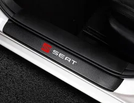 seat-naklejki-listwy-nakladki-folia-ochronna-na-progi-carbon