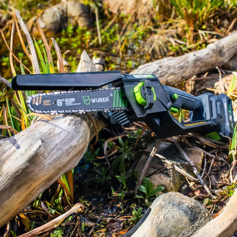 mocna-pila-lancuchowa-na-akumulator-dluga-zestaw-ogrodowy